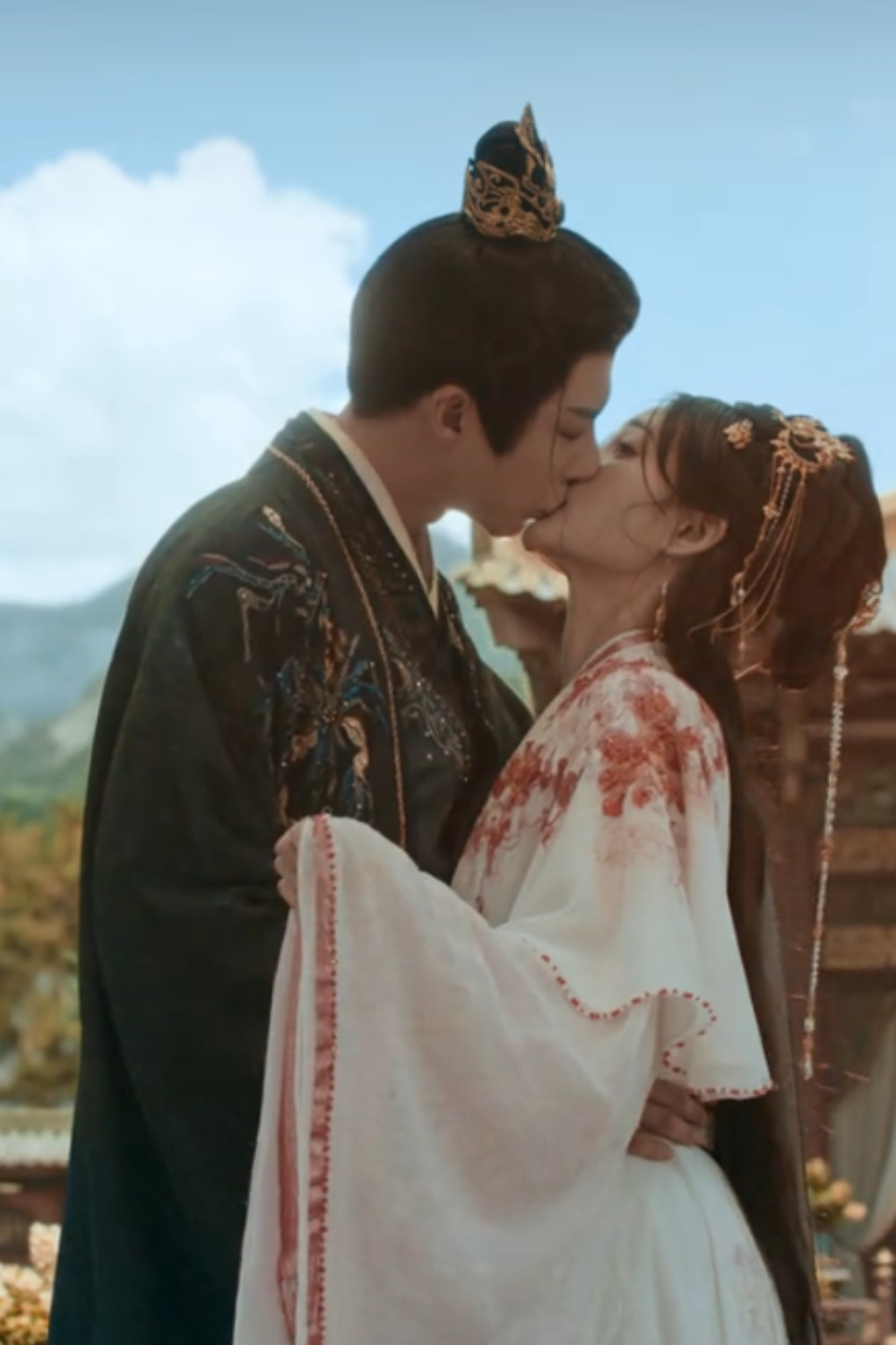 A scene from A Dream Within A Dream Chinese drama of couple kissing
