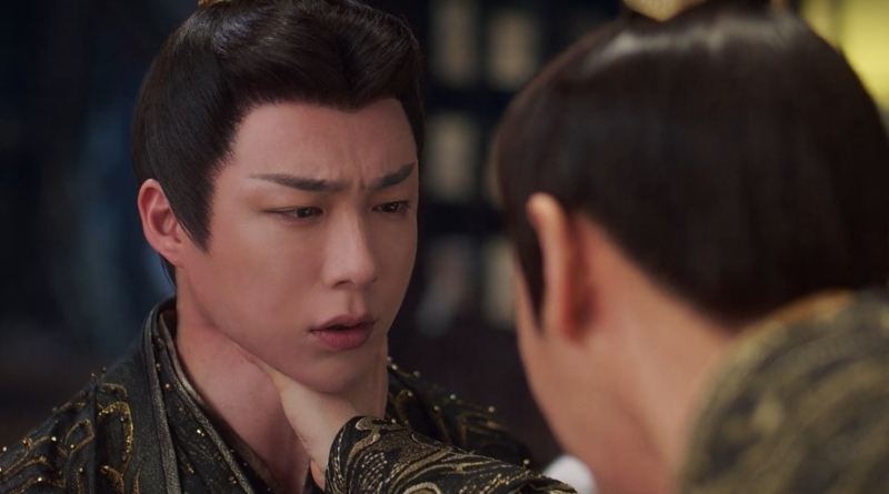 A scene from Chinese period drama, A Dream Within a Dream episodes 14-16 recap of man being strangled by the emperor