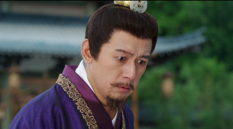 A scene from Chinese period drama, A Dream Within a Dream episodes 17-19 recap of an angry father in purple robes