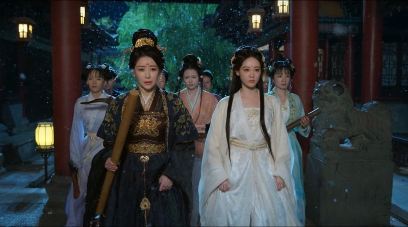 A scene from Chinese period drama, A Dream Within a Dream episodes 38-40 recap of a bunch of women heading in for a fight