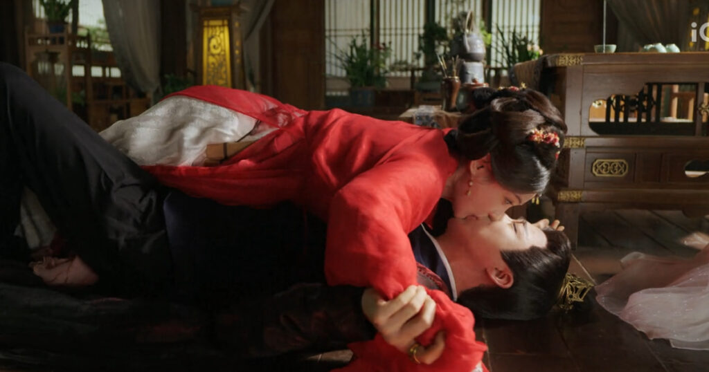 A Dream Within a Dream romance review: A romantic kiss scene from this Chinese period drama
