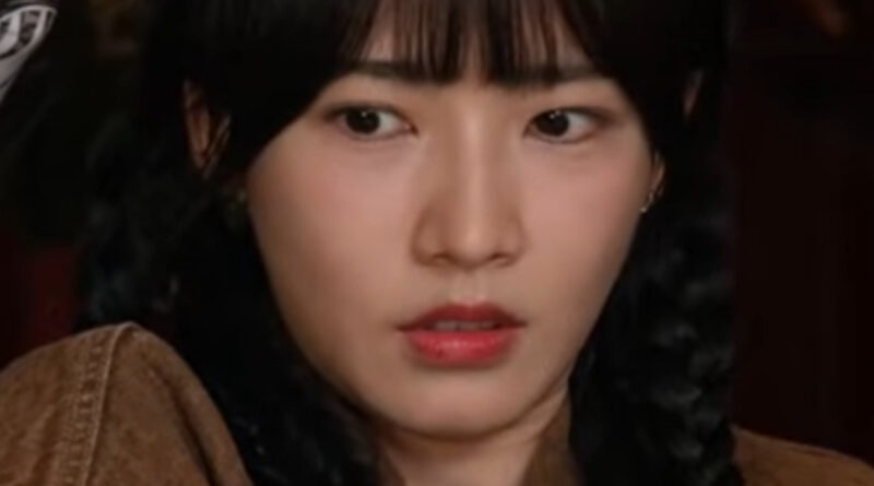Affinity episode recap: Chinese sci-fi drama scene of a frightened woman