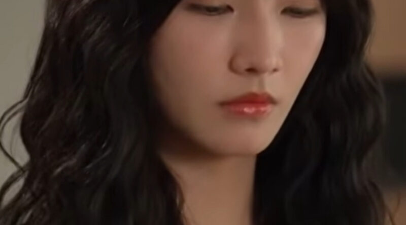 Affinity episode recap: Chinese sci-fi drama scene of a woman in a yellow top and long black hair