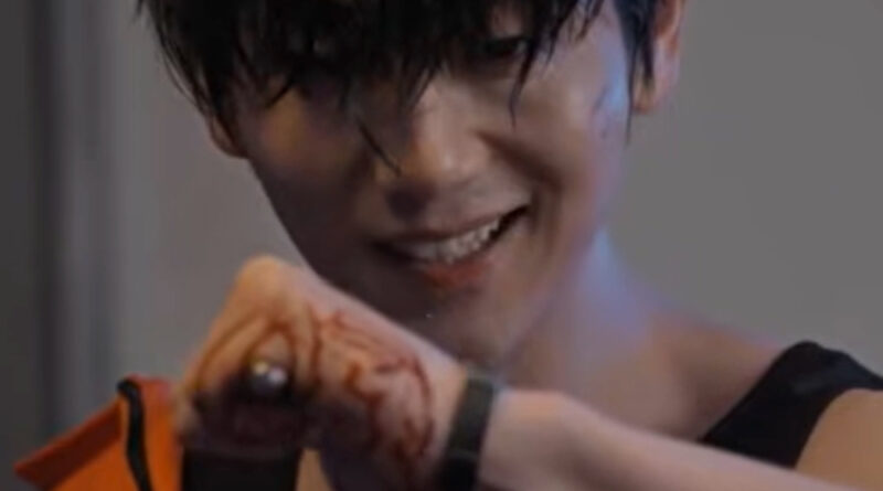 Affinity episode recap: Chinese sci-fi drama scene of a crazed man pointing a knife with blood on his hands