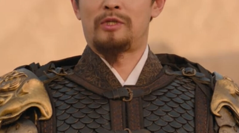 Scene from period Chinese drama The Road To Splendor Episode 11 recap and review of Commander of an army in the desert in his battle armour
