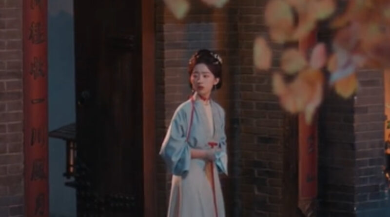 Scene from period Chinese drama The Road To Splendor Episode 15 recap and review of a woman in hanfu outside her house under the autumn tress