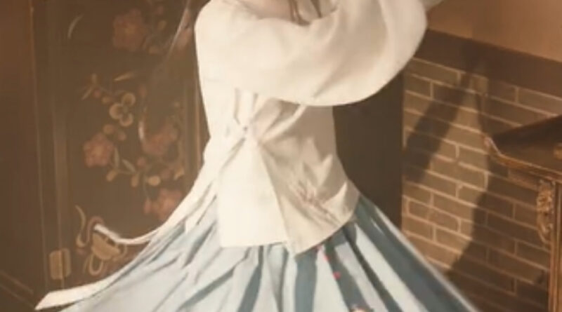Scene from period Chinese drama The Road To Splendor Episode 17 recap and review of a woman twirling around in her room looking at the jade bracelet she is wearing