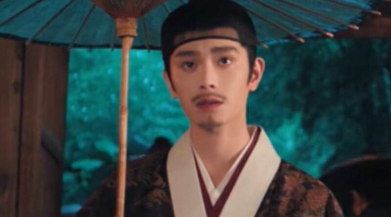 Scene from period Chinese drama The Road To Splendor Episode 29 recap and review of man holding an umbrella looking distraught