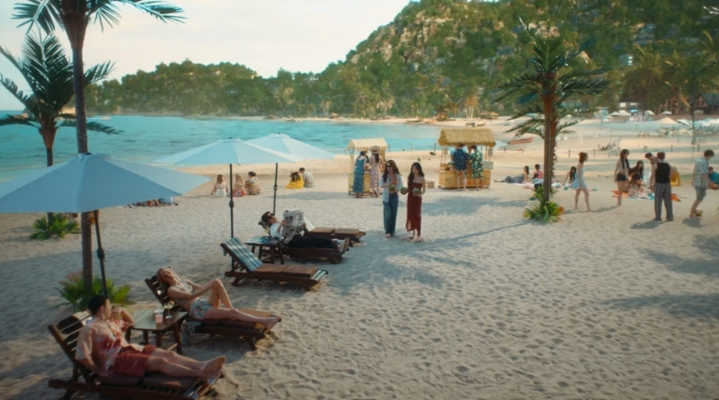 Scene from modern Chinese drama The Early Spring Episode 13 recap and review of people in Phuket beach