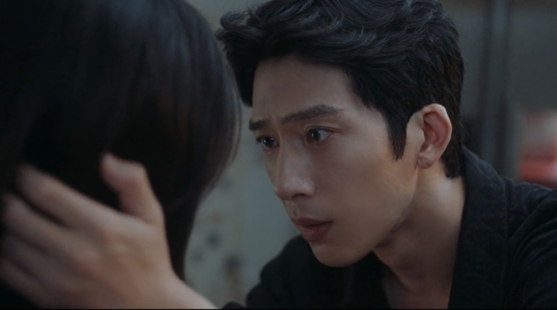 Scene from modern Chinese drama The Early Spring Episode 4 recap and review of a man holding the back of a woman's head and looking at her with concern