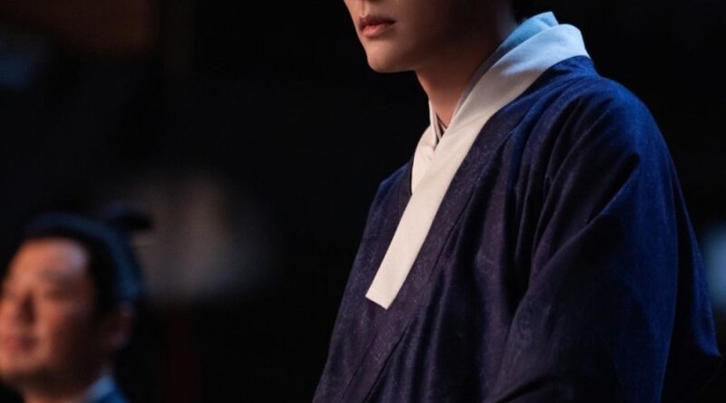 Scene from period Chinese drama Against The Current (2026) Episode 13 Recap and review of man in blue hanfu astride a horse