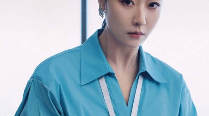 Scene from modern Chinese drama Irreplaceable (2026) Episode 4 Recap and review of a woman in a blue dress looking angry